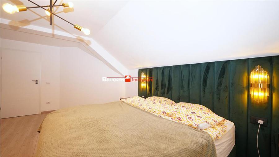 Casă cu 4 camere cu Teren 440 Mp în Central
