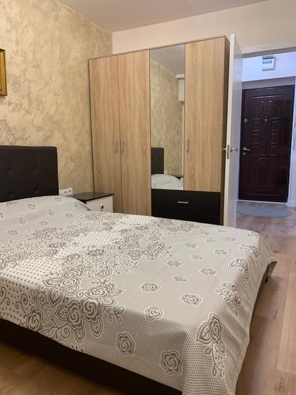 Apartament cu 3 camere decomandat, mobilat în Stadion