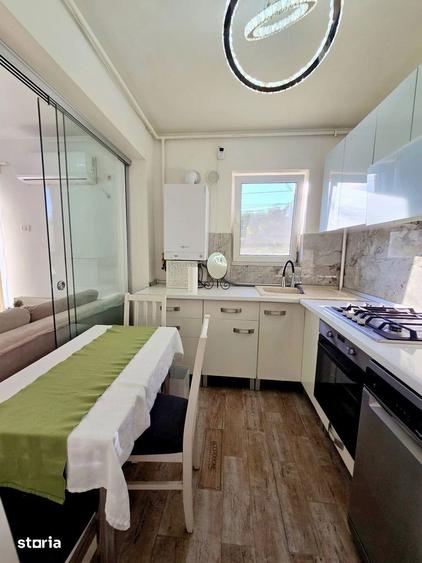 Apartament cu 3 camere decomandat în Dobroești