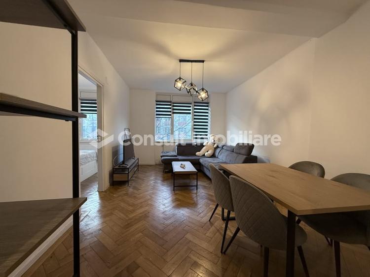 Apartament cu 2 camere semidecomandat în Central
