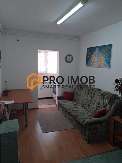 Apartament cu 2 camere decomandat, mobilat în 1 Decembrie