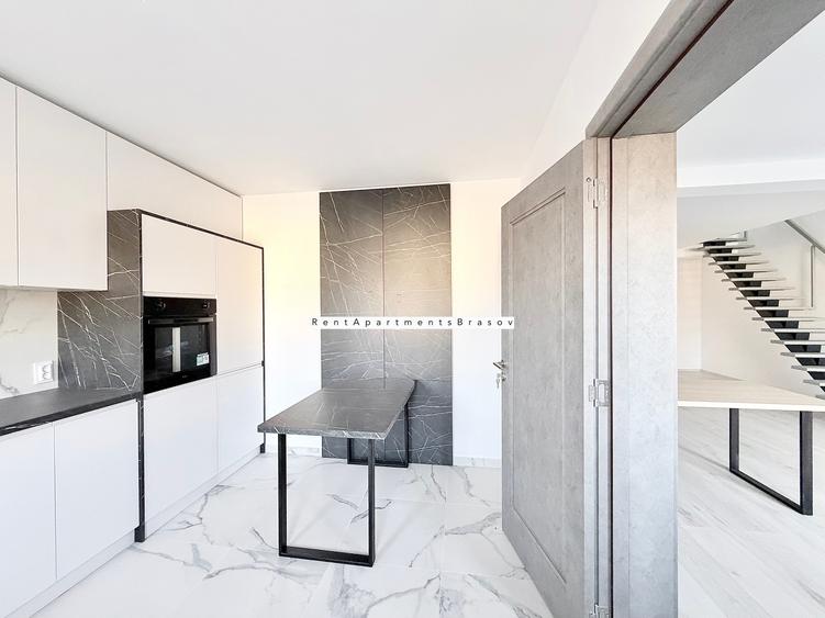 Apartament cu 3 camere decomandat în Tărlungeni