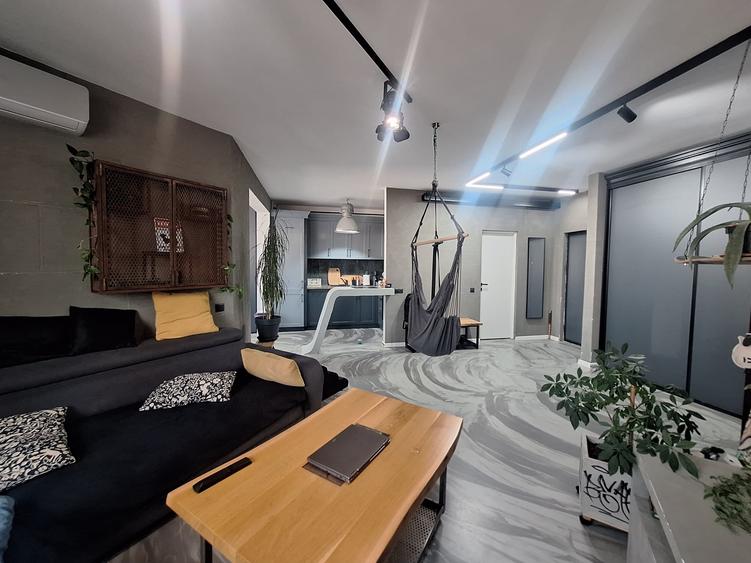 Apartament cu 2 camere semidecomandat, mobilat în Florești — fotografia 1