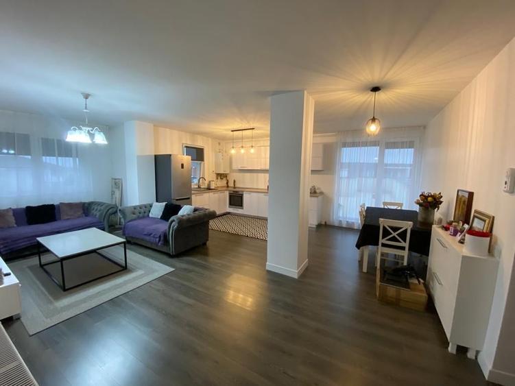 Apartament cu 2 camere decomandat în Central