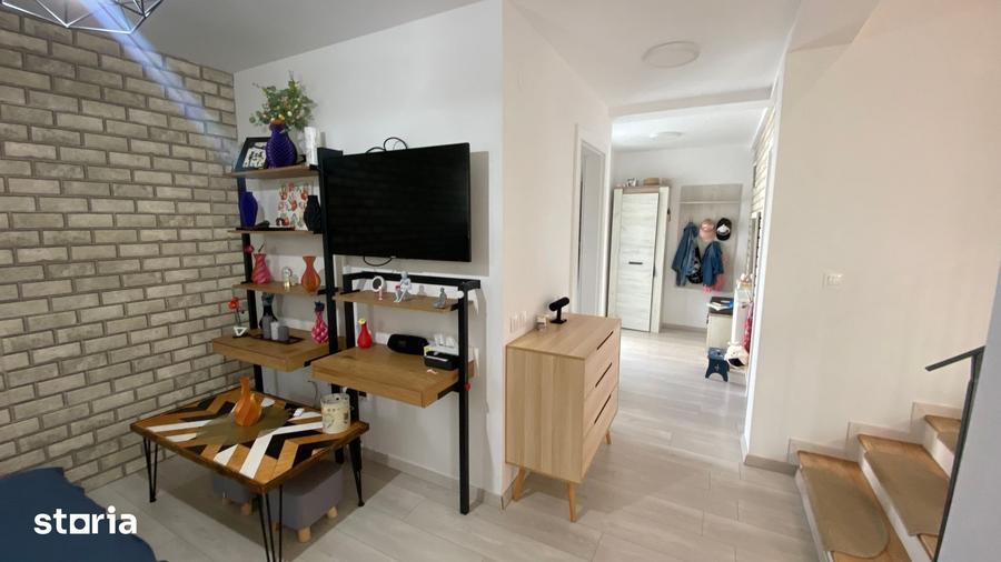 Casă cu 3 camere cu Teren 180 Mp în Șelimbăr