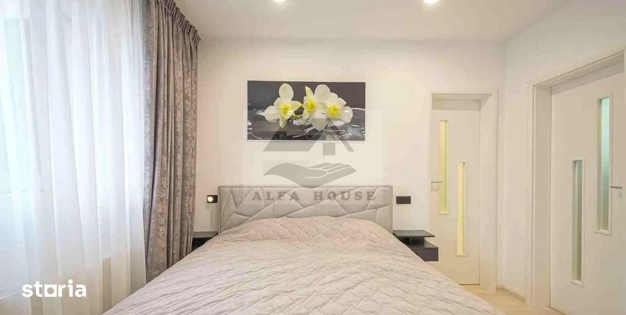 Apartament cu 4 camere în Tractorul
