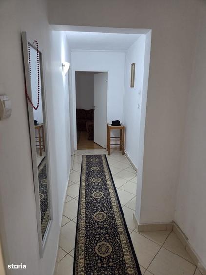 Tomis Nord-Calinescu, 2 camere decomandate, balcon, beci, liber, neg. - 5