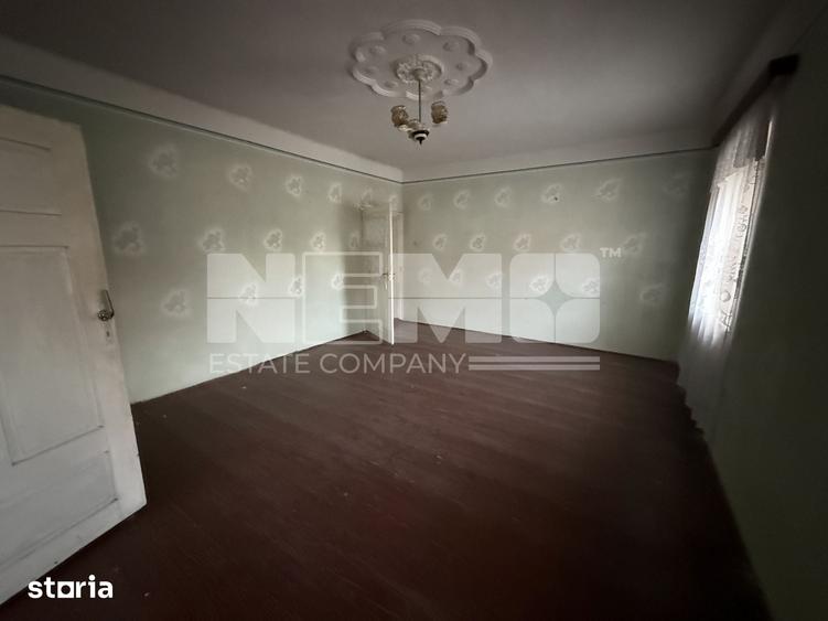 Casă cu 4 camere cu Teren 1556 Mp în Central