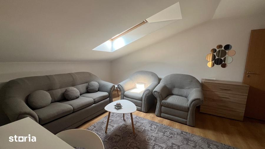 Apartament cu 2 camere decomandat în Pârneava