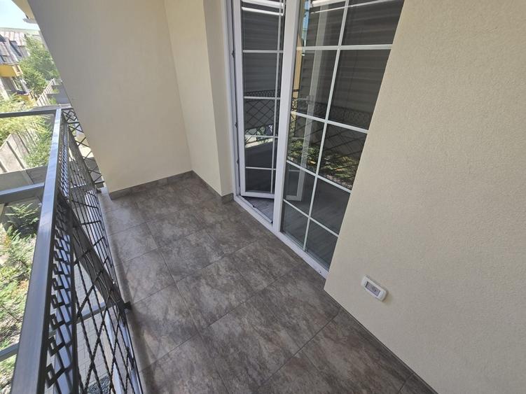 Apartament cu 2 camere decomandat în Girocului