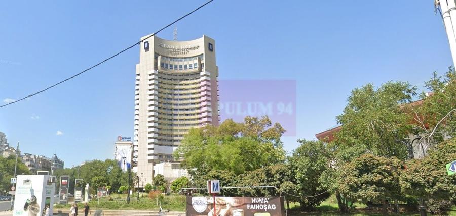 Garsonieră decomandată în Universitate