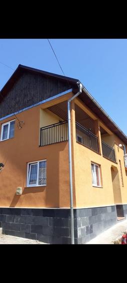 Casă cu 4 camere în Piatra