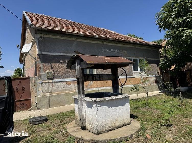 Casă cu 2 camere cu Teren 146 Mp în Remetea Mare
