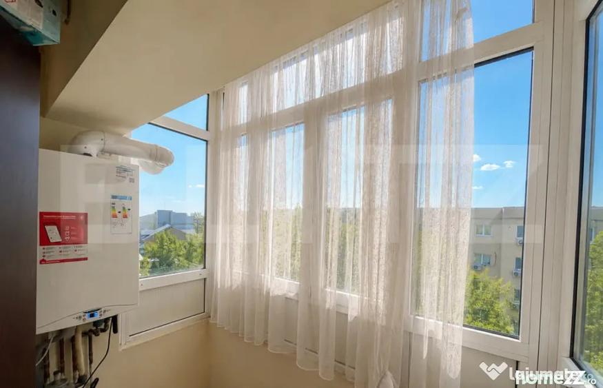 Apartament cu 3 camere decomandat în Calea București