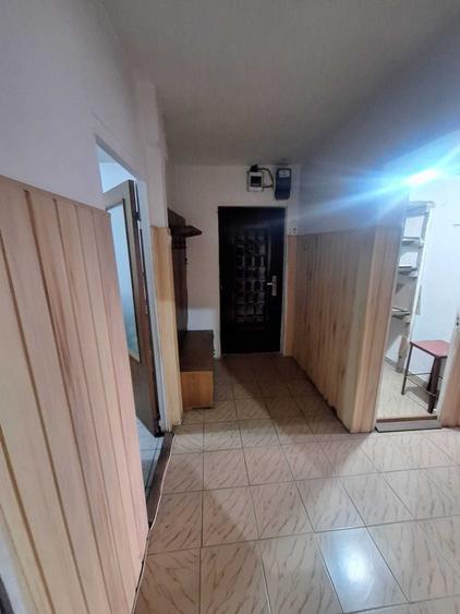 Apartament cu 3 camere decomandat în Inel II
