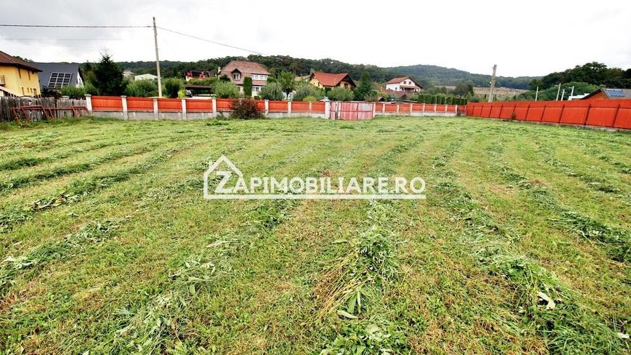Teren Construcții intravilan de 5400 mp, în Corunca