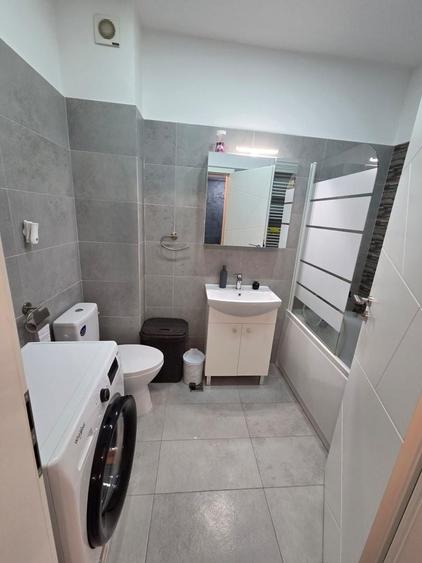 Apartament cu 2 camere decomandat, mobilat în Berceni