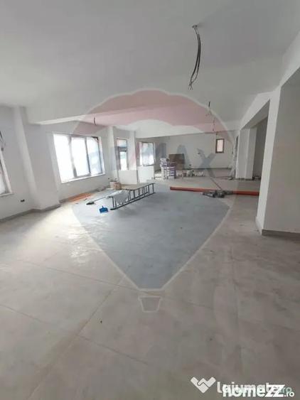 Spațiu comercial, de 110 mp, în Burdujeni