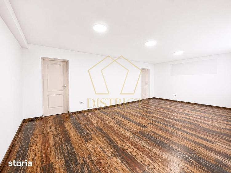 Spațiu comercial, de 65 mp, în Fratelia