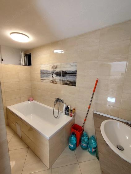 Casă cu 6 camere cu Teren 420 Mp în Breaza