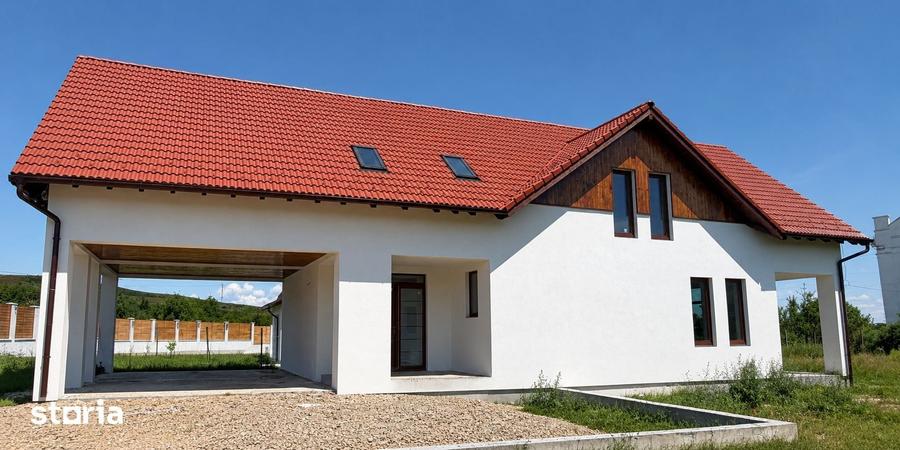 Casă cu 5 camere cu Teren 1000 Mp în Aiton