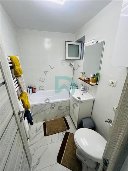 Apartament cu 3 camere decomandat, mobilat în Brașovul Vechi