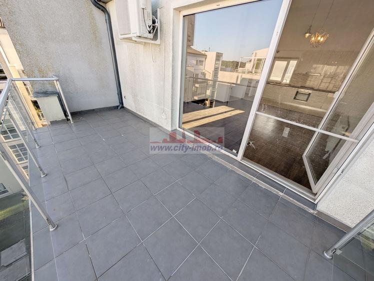 Apartament cu 2 camere semidecomandat în Băneasa
