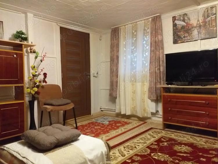 Casă cu 4 camere cu Teren 670 Mp în Moieciu