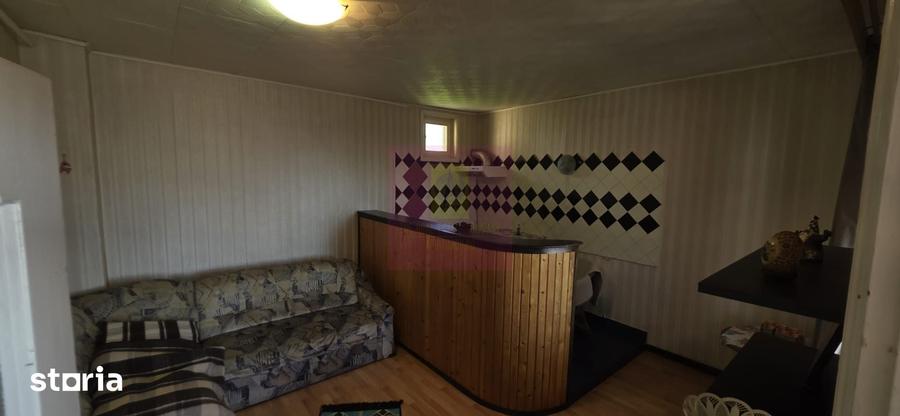 Casă cu 6 camere cu Teren 150 Mp în Central