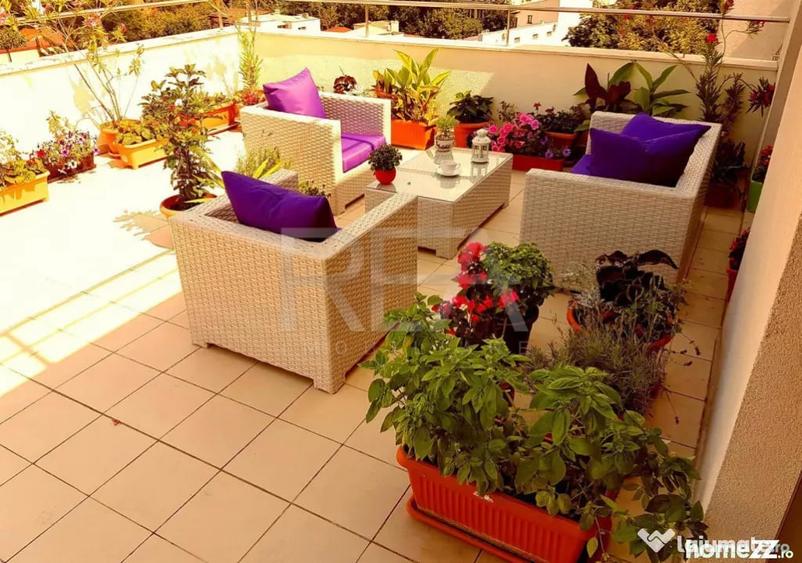 Apartament cu 5 camere decomandat în Matei Voievod