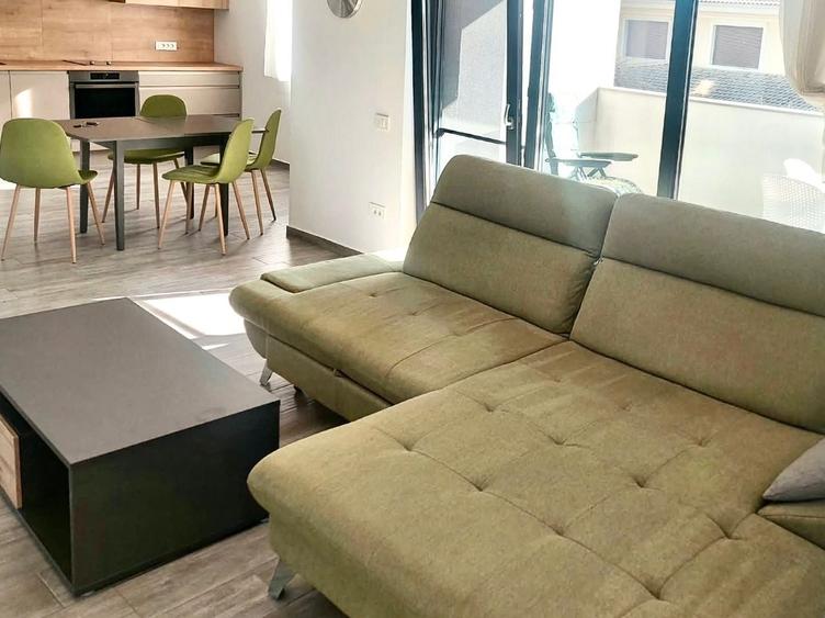 Apartament cu 2 camere decomandat în Dumbrăvița