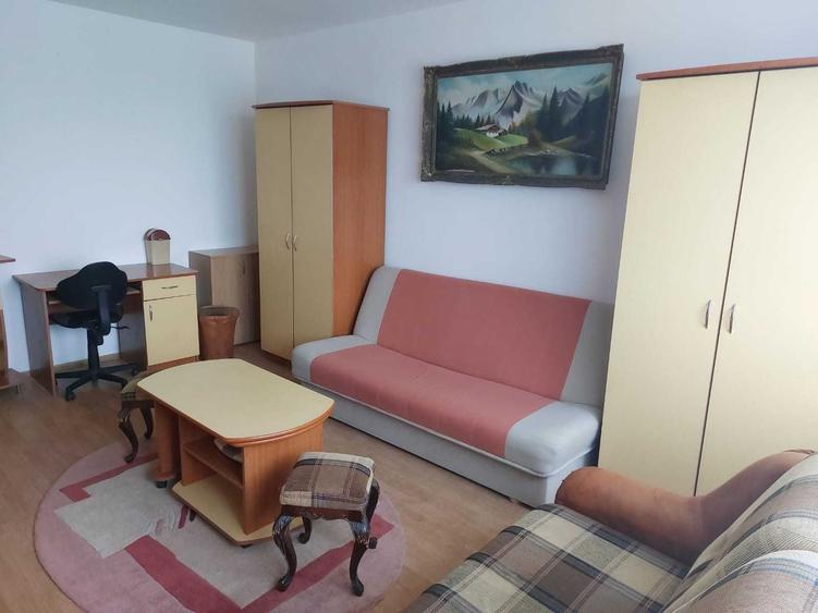 Garsonieră decomandată în Zorilor