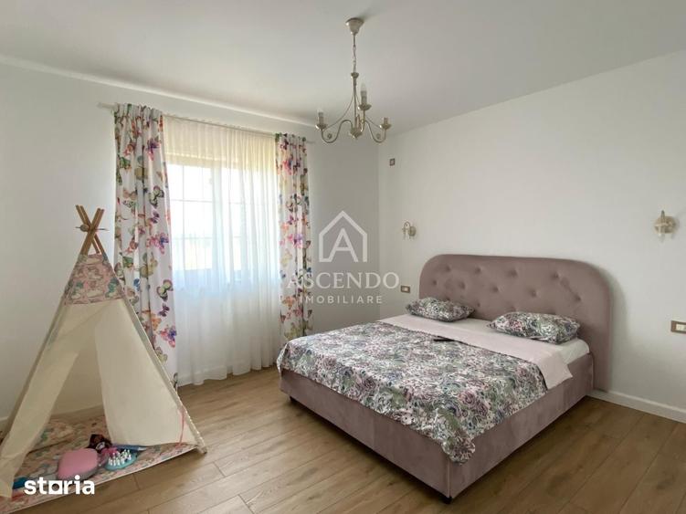 Casă cu 4 camere cu Teren 600 Mp în Corbeanca