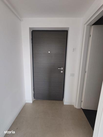 Apartament cu 2 camere semidecomandat în Podu Roș