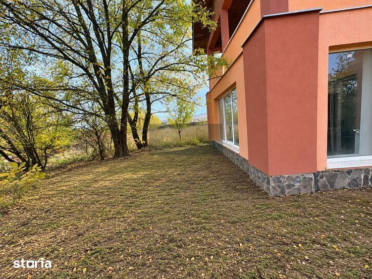 Casă cu 5 camere cu Teren 1895 Mp în Hărman