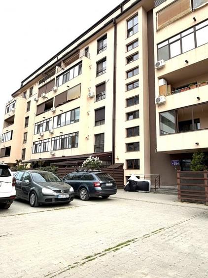Apartament cu 4 camere decomandat, mobilat în Bragadiru