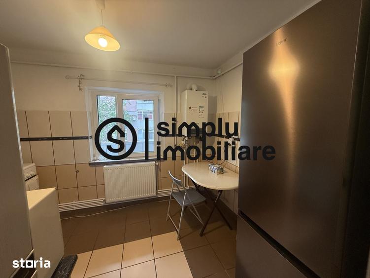 Apartament cu 3 camere decomandat în Lăpuș Argeș