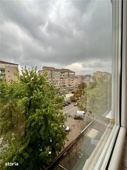 Apartament cu 3 camere decomandat în Rogerius