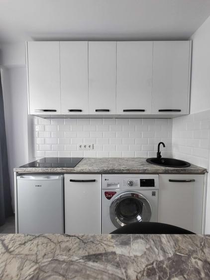 Apartament cu 2 camere semidecomandat în Sud
