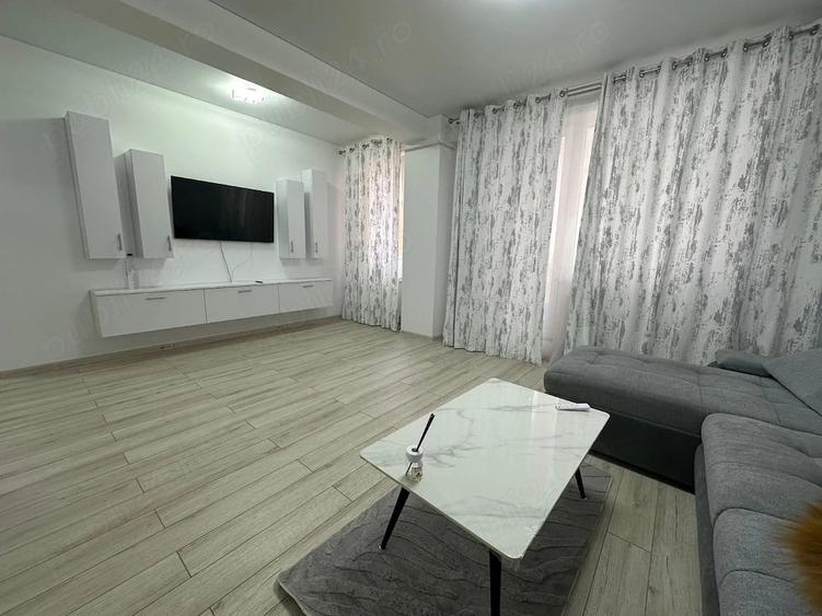 Apartament cu 2 camere decomandat în Roșu