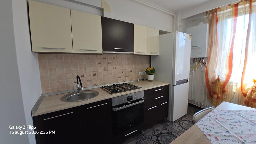 Vand apartament 2 camere decomandat in Deva, zona 22 Decembrie, - 1