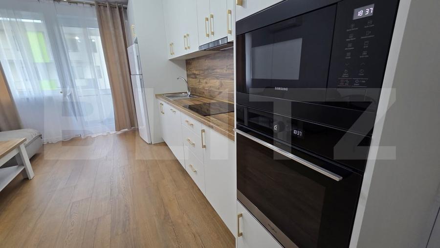 Apartament cu 3 camere semidecomandat, mobilat în Ampoi 3