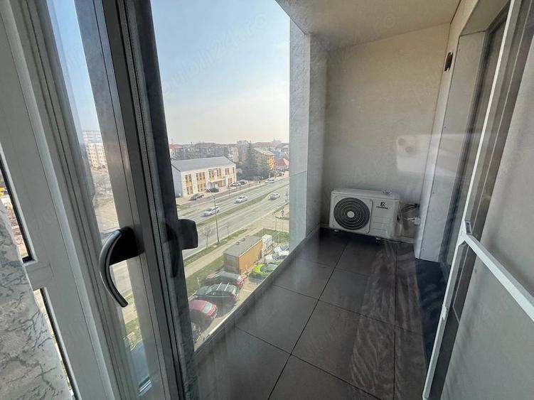 Apartament cu 2 camere semidecomandat în Torontalului