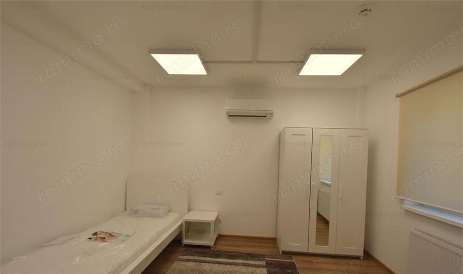Apartament cu 5 camere decomandat în Medicină