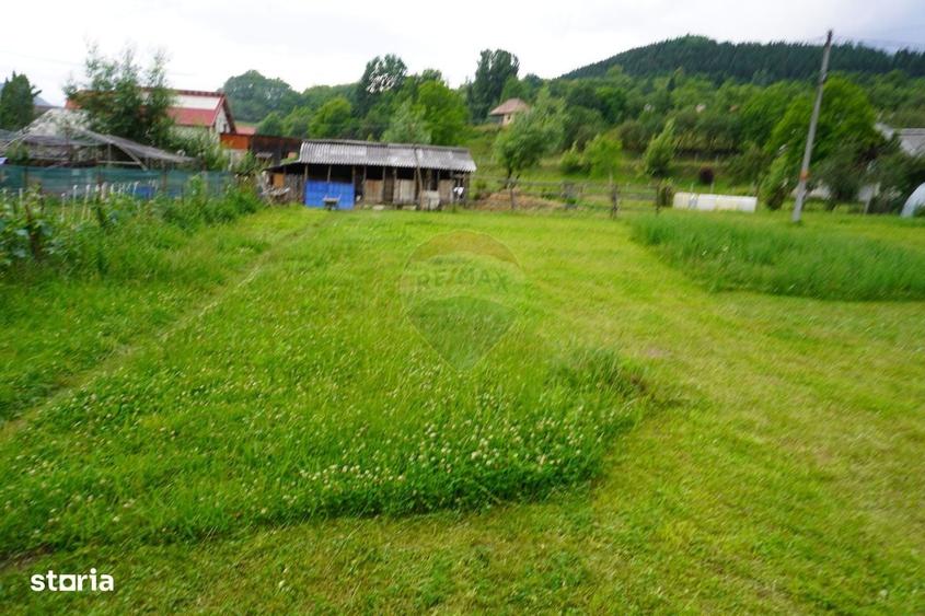 Casă cu 4 camere în Dragomirești