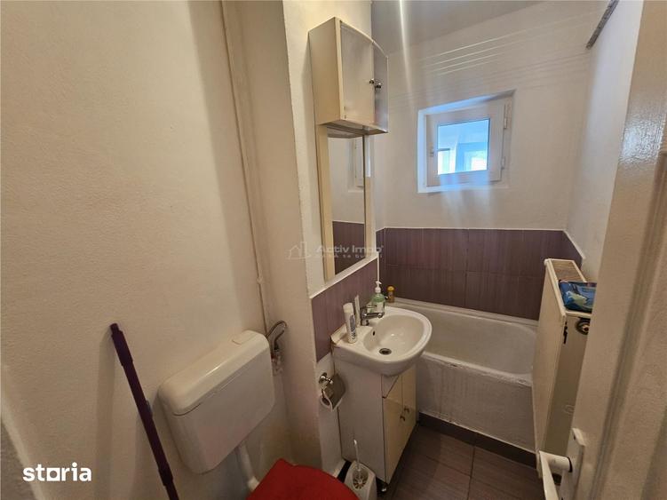 Garsonieră decomandată în Micro IV