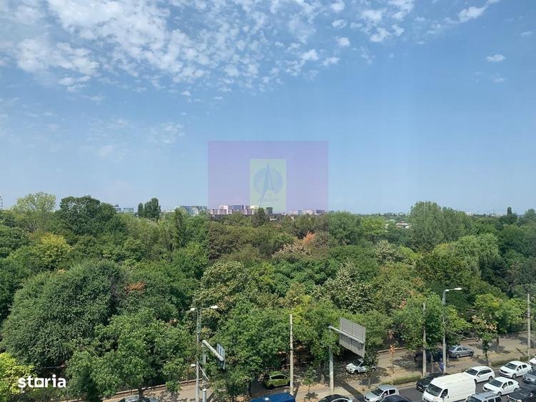 Apartament cu 3 camere decomandat în Colentina