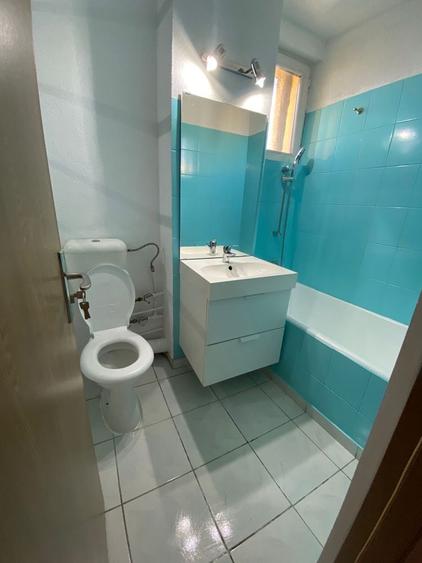 Apartament cu 3 camere în Colentina