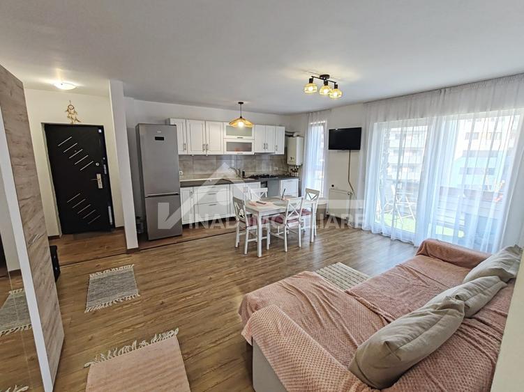 Apartament cu 2 camere semidecomandat, mobilat în Florești