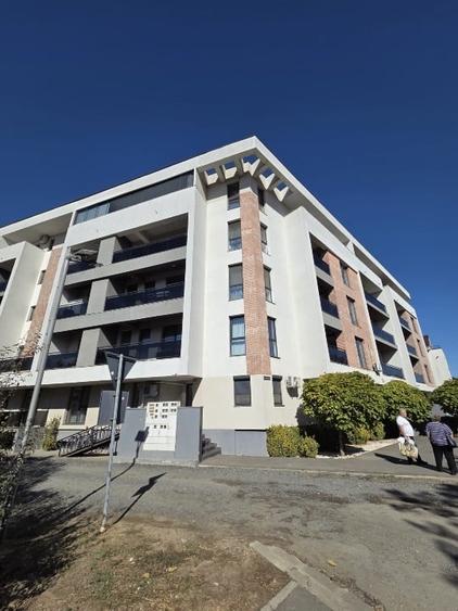 Apartament cu 3 camere semidecomandat, mobilat în Braytim